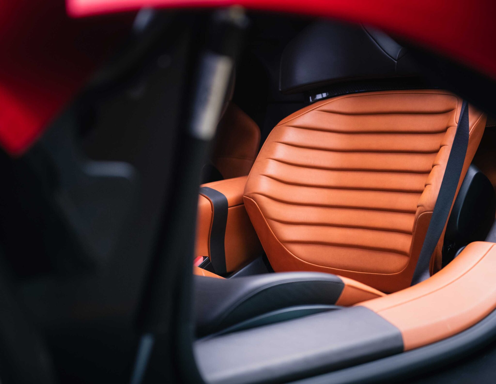 Alfa Romeo 33 Stradale seat upholstered in cognac Pelle Frau® Impact Less leather